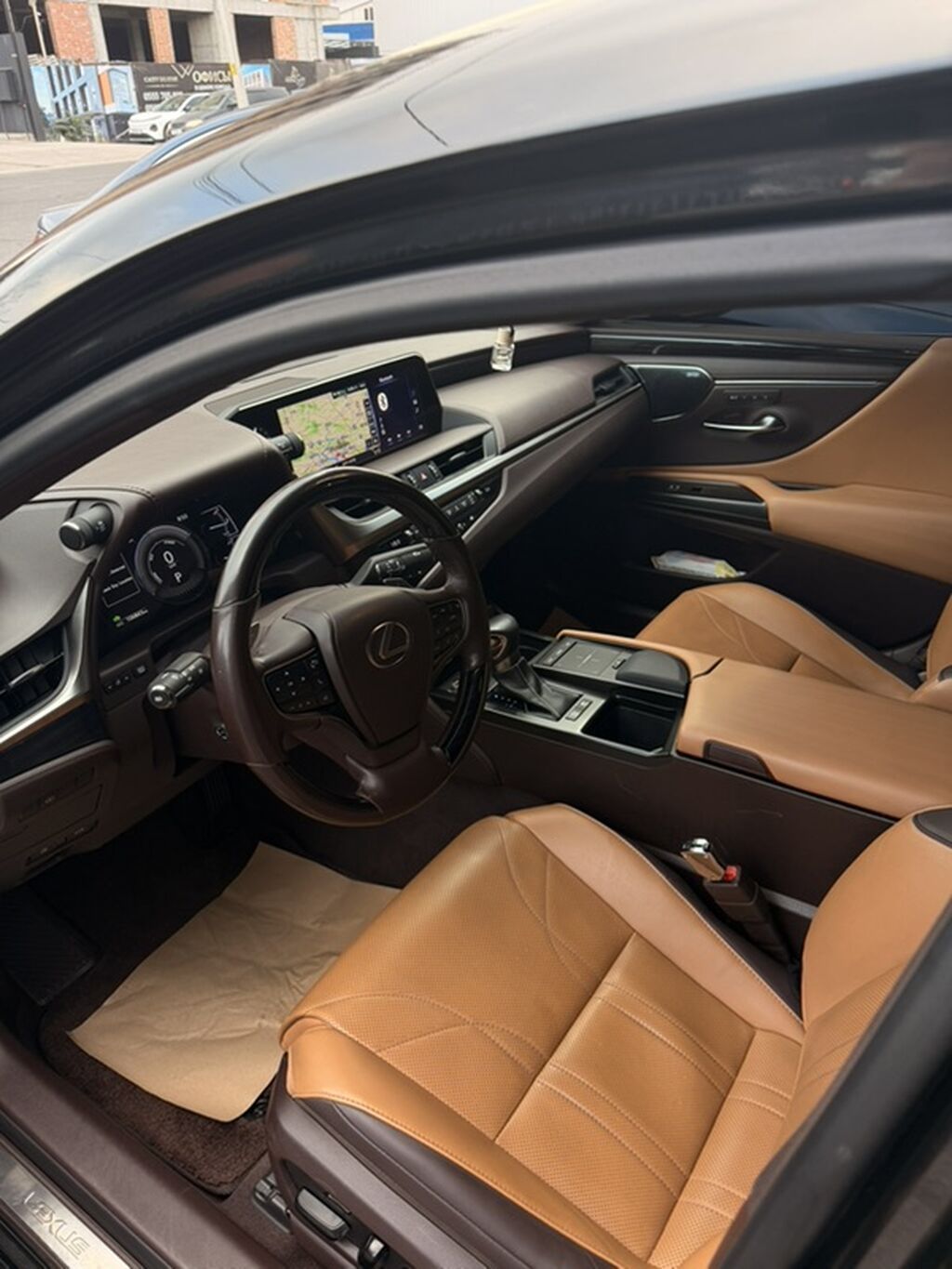 Lexus ES: 2019 г., Автомат, Гибрид, Седан: фото 3