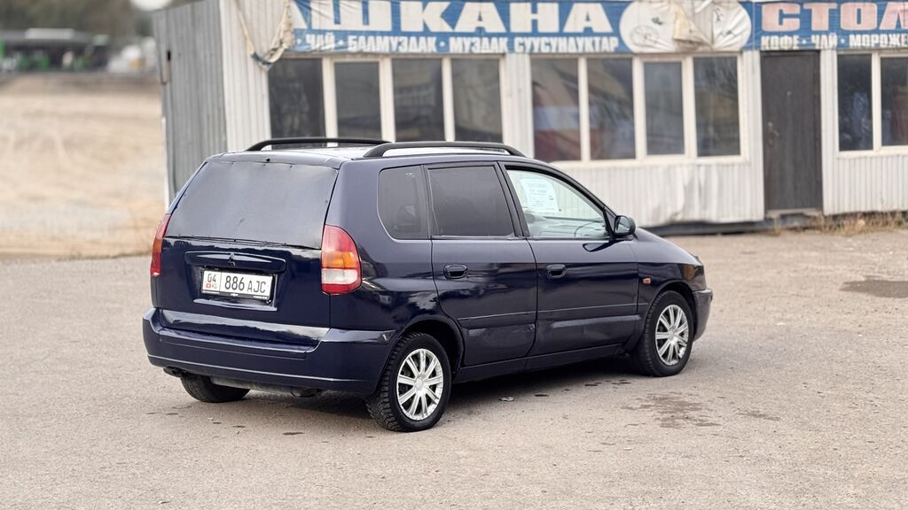 Mitsubishi Space Star: 1999 г., 1.6 л, Механика, Бензин, Минивэн: фото 8