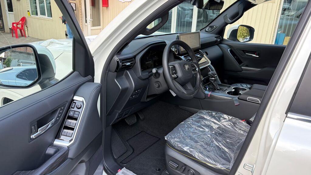 Toyota Land Cruiser: 2026 г., 3.5 л, Автомат, Гибрид, Внедорожник: фото 8