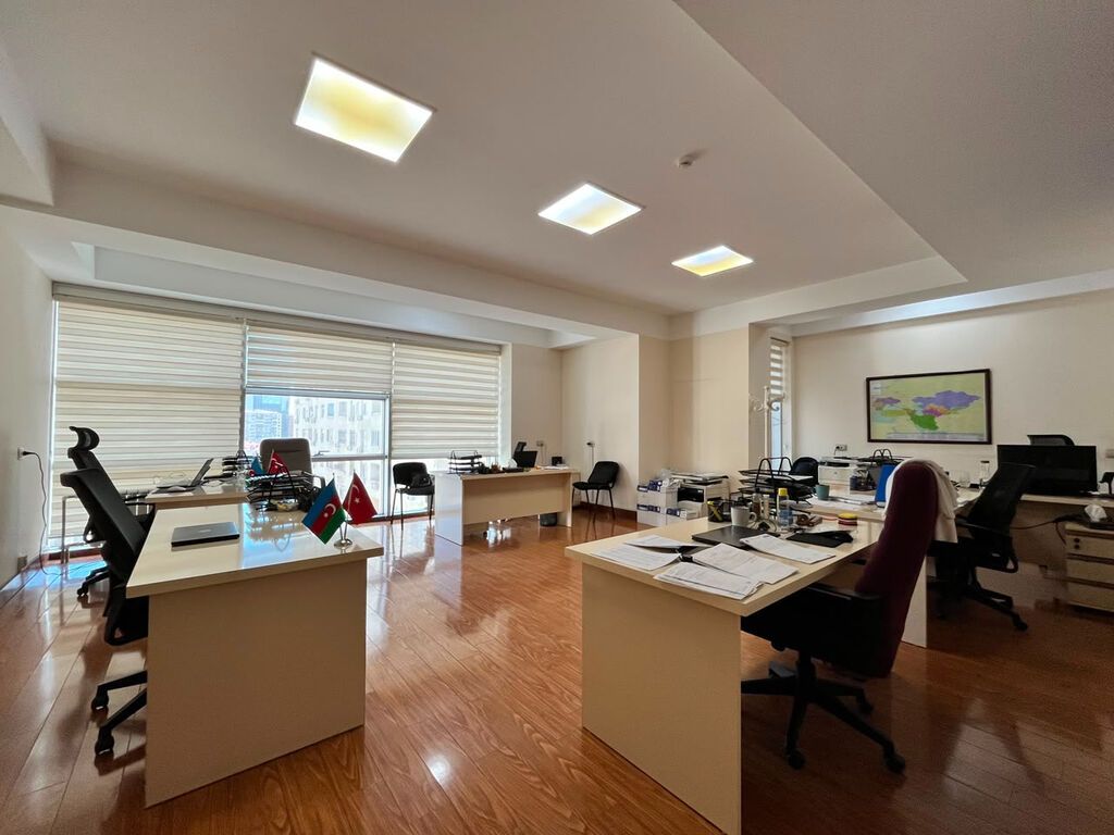 Xətai metrosuna yaxın 250 m² tam təmirli ofis icarəyə verilir Xətai