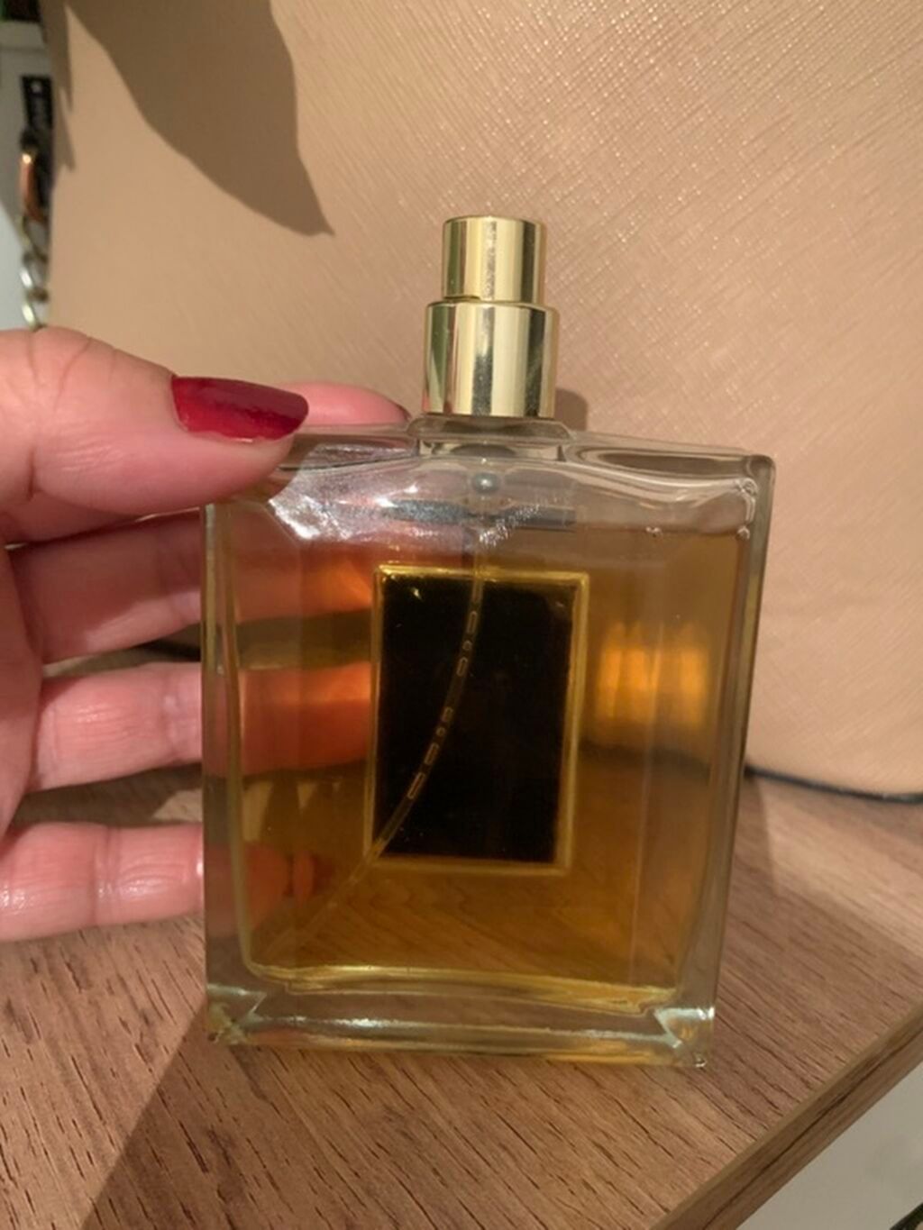 Парфюм Yas Perfumes Arab, выполненный в классическом стиле: фото 4