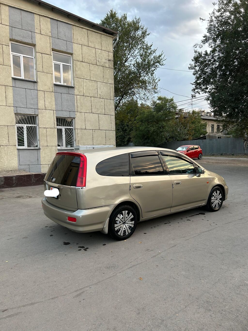 Honda Stream: 2001 г., 2 л, Автомат, Бензин, Минивэн: фото 2