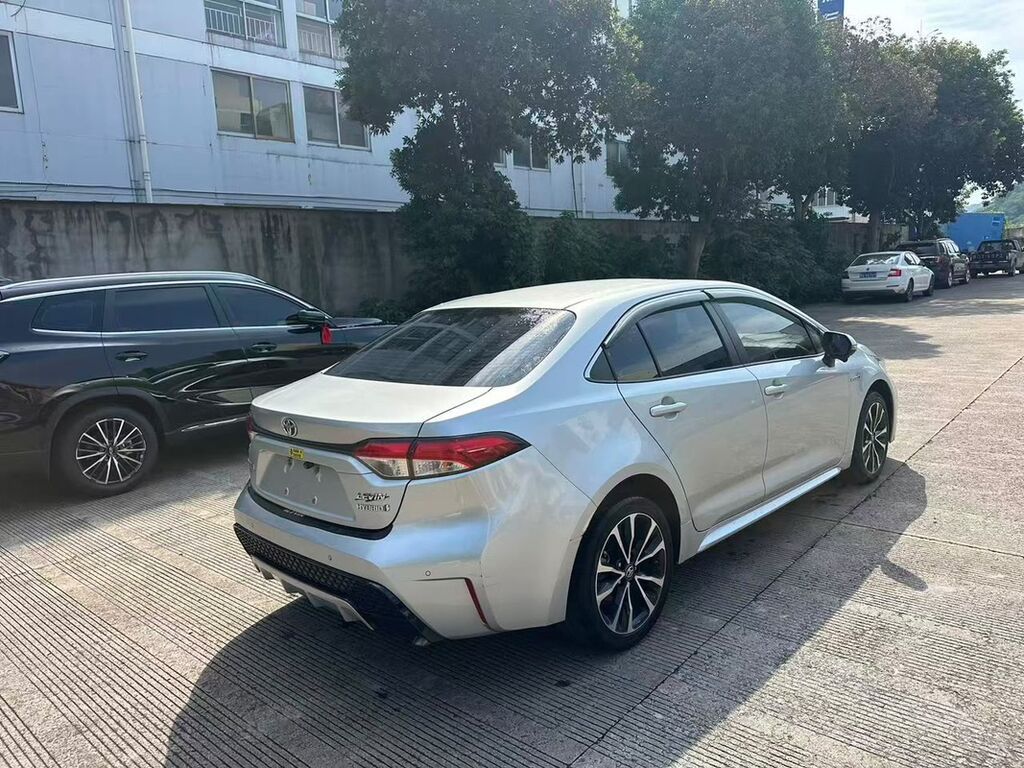 Toyota Levin: 2021 г., Вариатор, Гибрид, Седан: фото 4