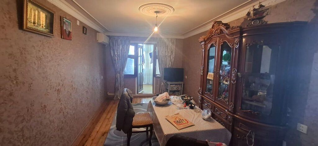 8-ci mikrorayonda 2 otaqlı köhnə tikili mənzil satılır, 45 m², 76 000 AZN, şəkil 3 / 11