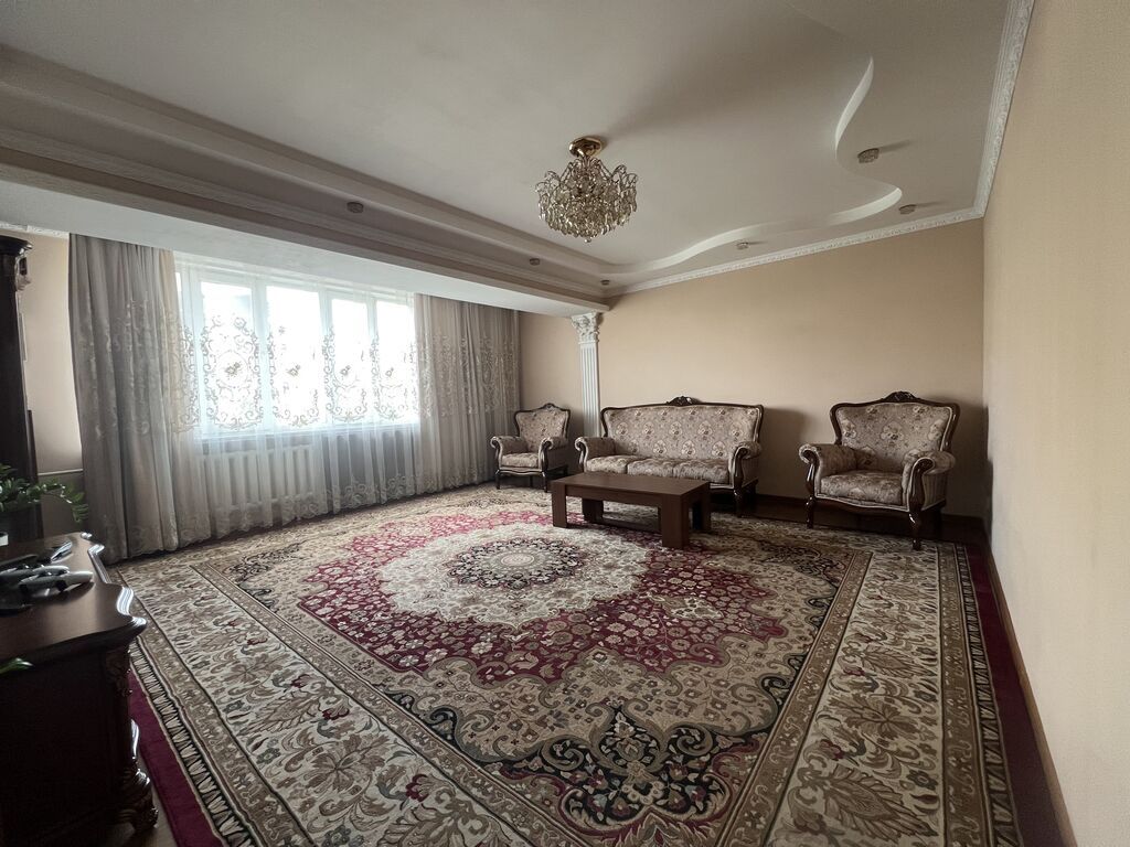 3 комнаты, 84 м², Золотой квадрат Индивидуалка, 3 этаж, Евроремонт: фото 1
