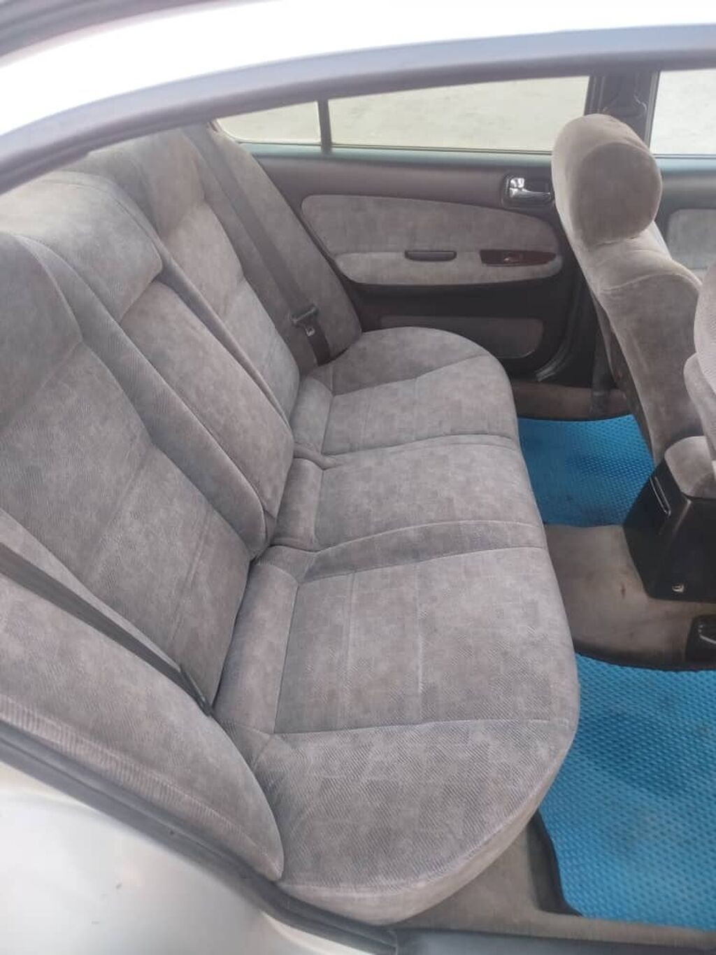 Nissan Cefiro: 1998 г., Автомат, Седан: фото 3