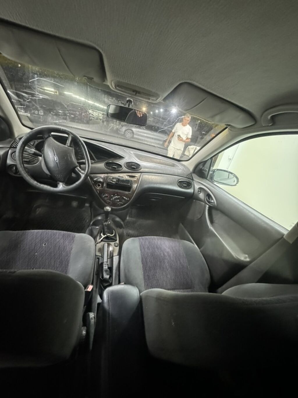 Ford Focus: 2002 г., 1.8 л, Механика, Бензин, Хэтчбэк: фото 6