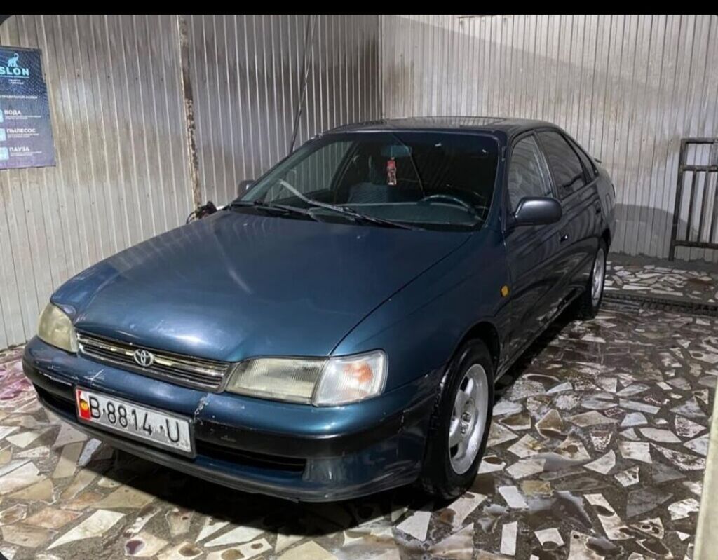 Toyota Carina E: 1995 г., 1.6 л, Механика, Бензин, Лифтбек: фото 5