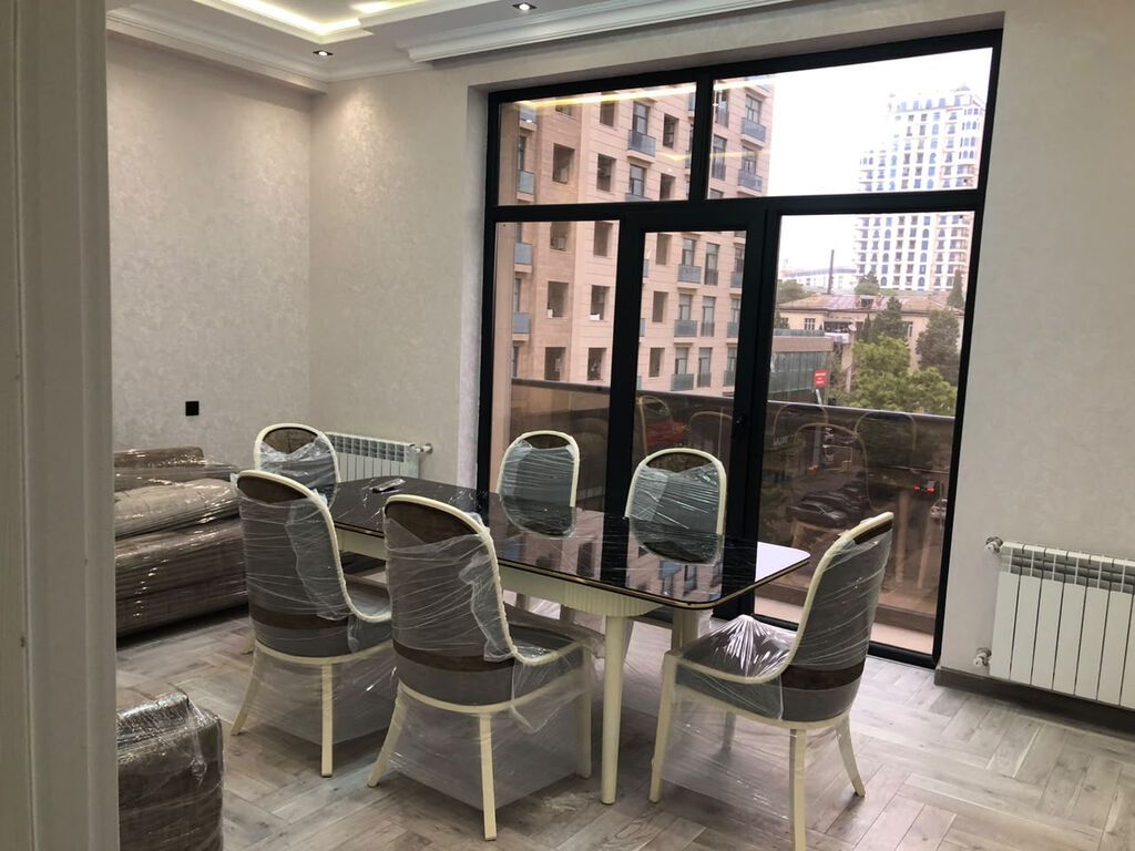 2 otaqlı, Yeni tikili, 87 kv. m