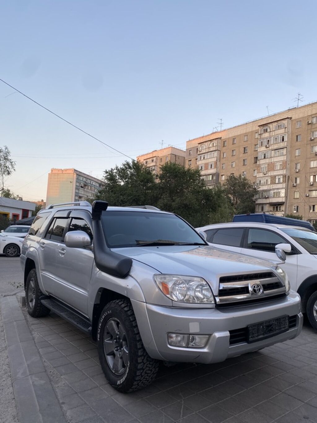 Toyota 4Runner: 2003 г., Автомат, Внедорожник: фото 2