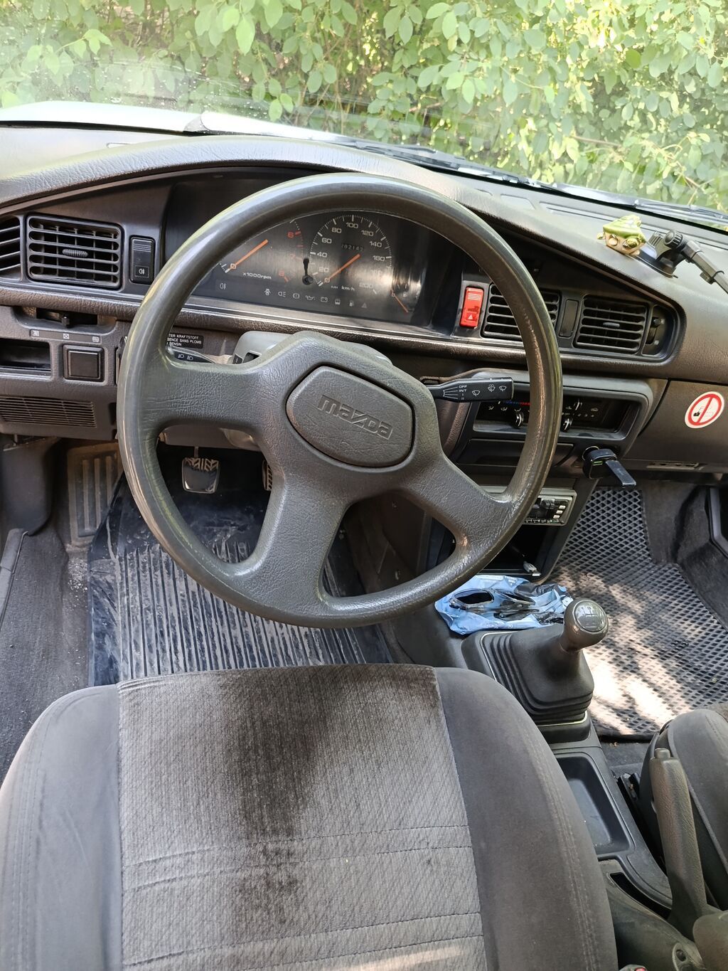 Mazda 626: 1988 г., 2 л, Механика, Бензин, Седан: фото 5