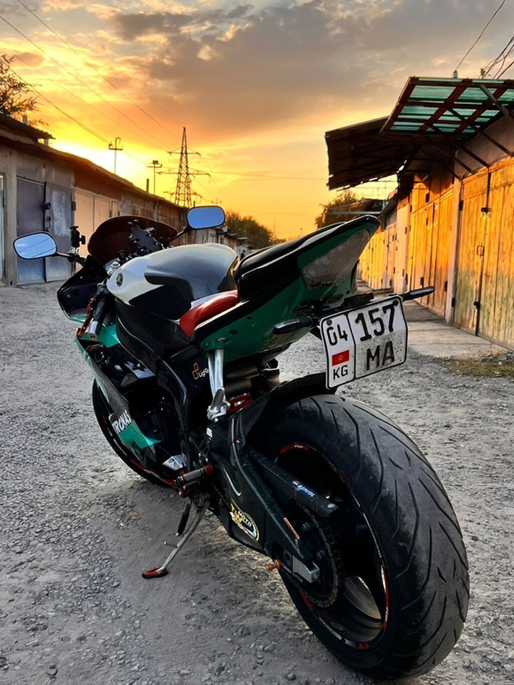 Спортбайк Yamaha YZF-R6 2014год обмен на маш резина новая хорошее: фото 2