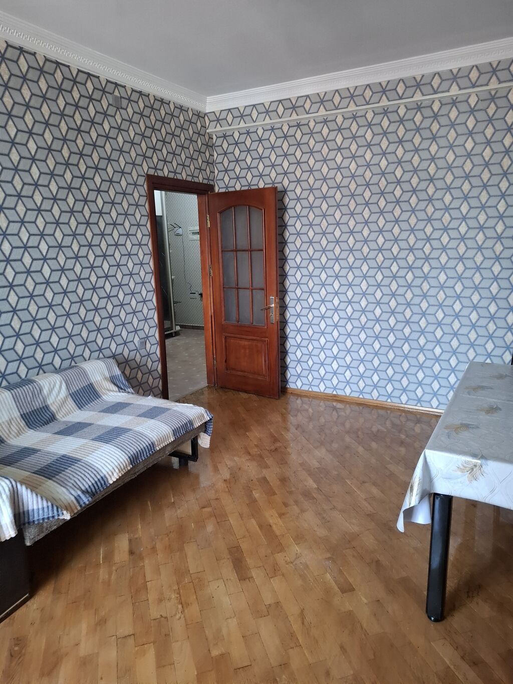 2 otaqlı mənzil – interyer və avadanlıqla Plan: - Geniş işıqlı