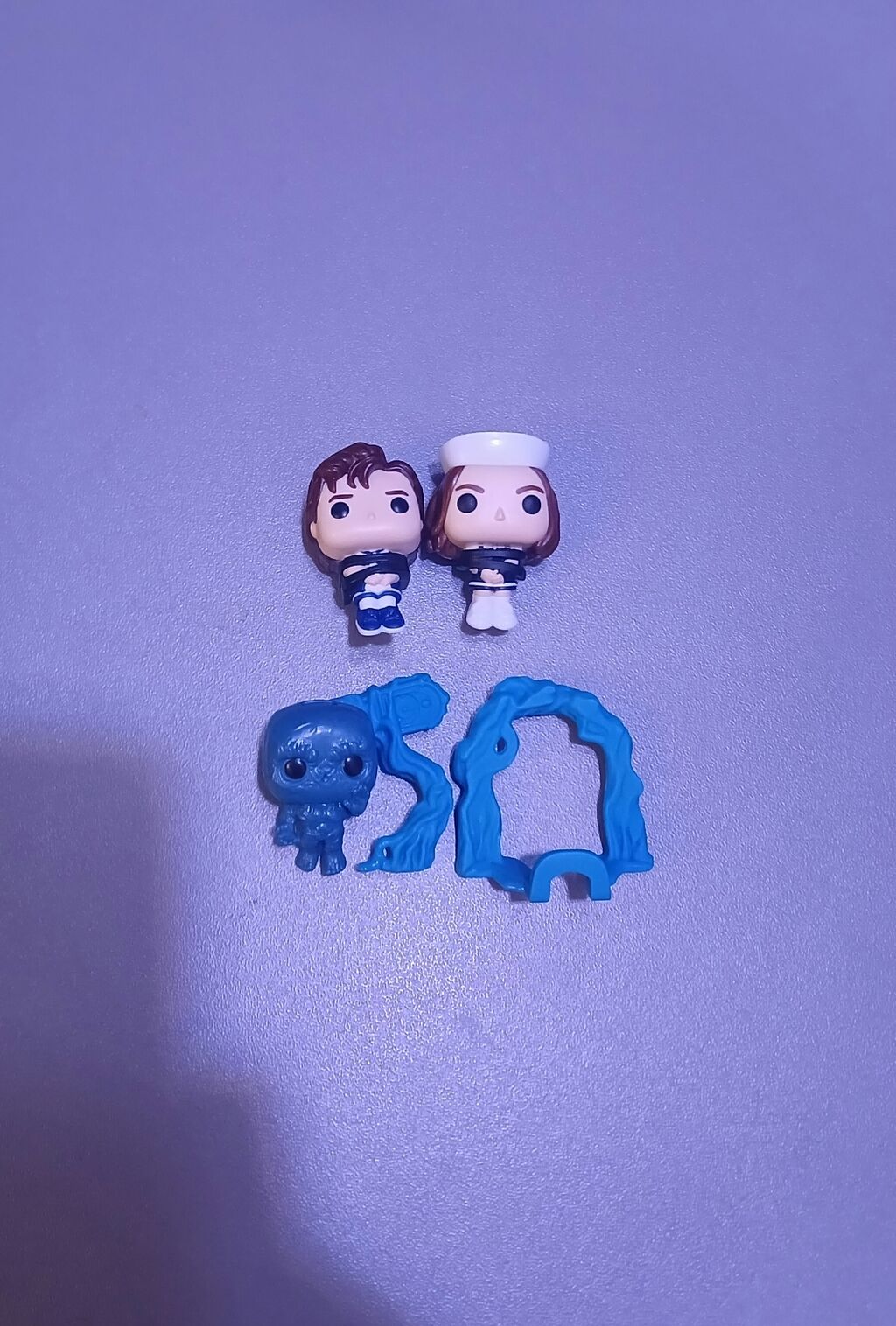 Oyuncaqlar: Vecna satılıb Stranger Things & Kinder Joy 1 əd. Steve&Robin 4