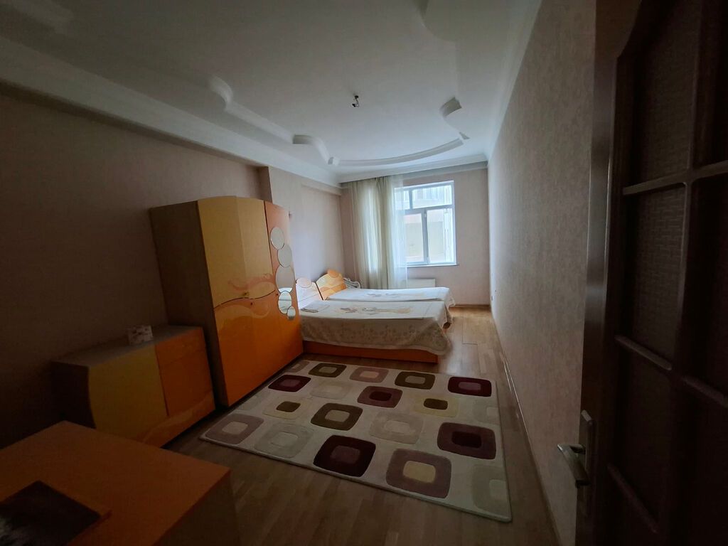 2 otaqlı, Yeni tikili, 89 kv. m