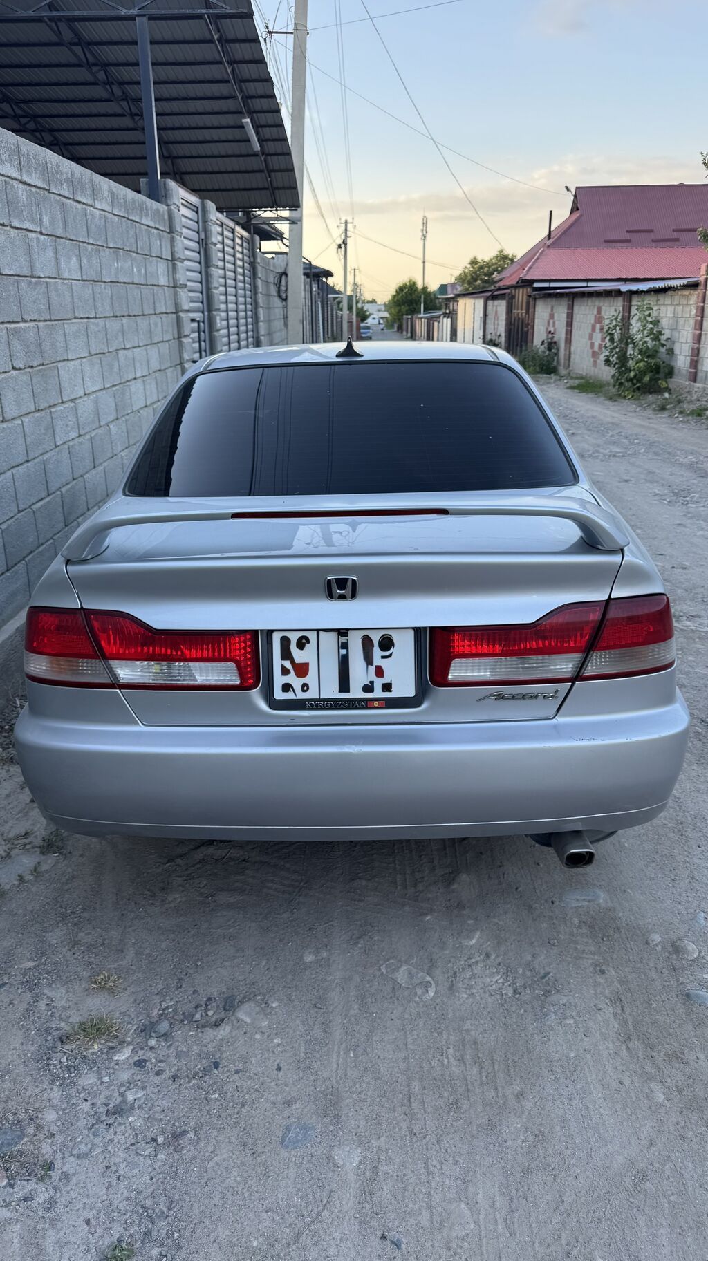 Honda Accord: 2001 г., 2 л: фото 1