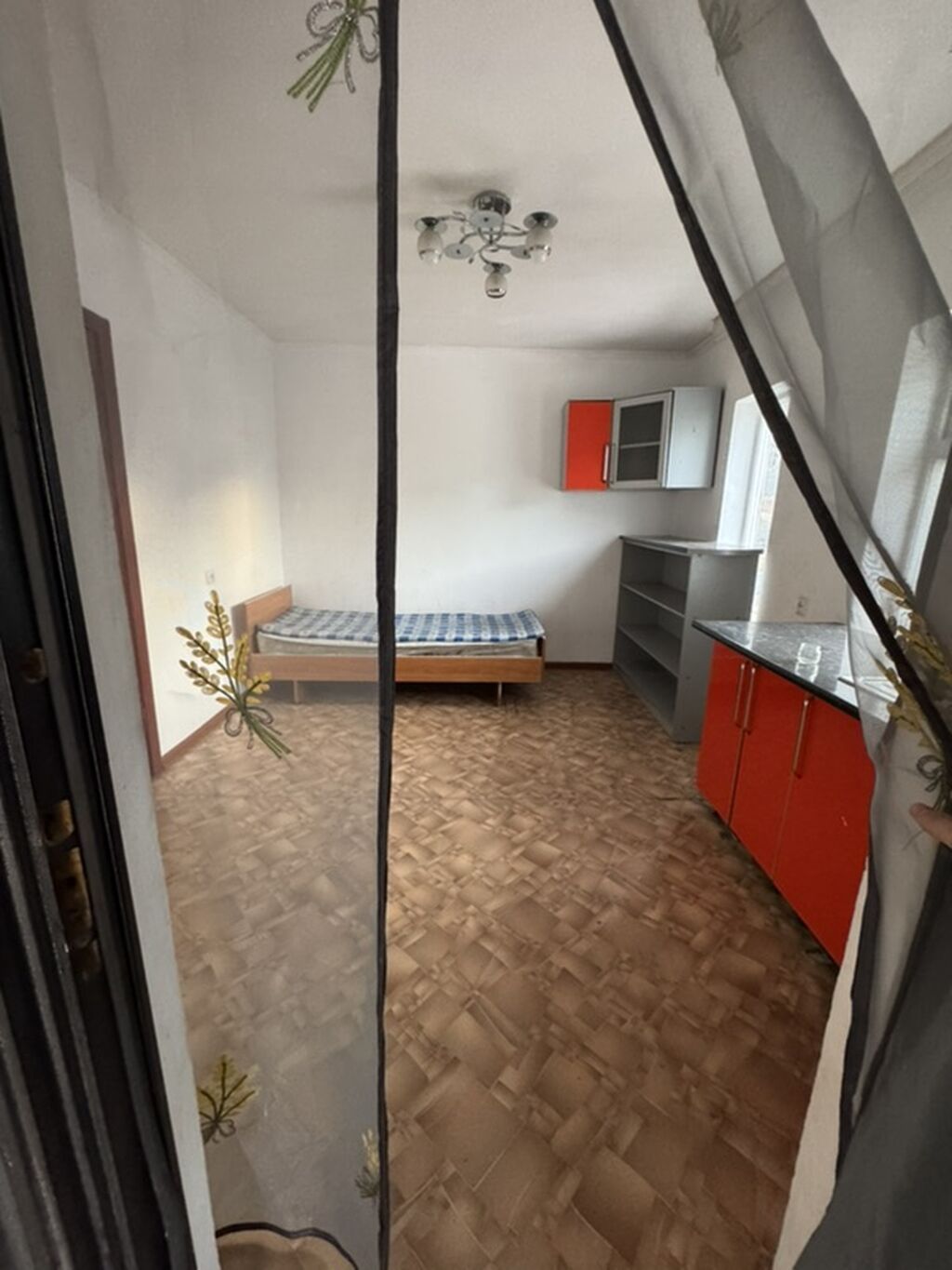 Сдаётся 2х комнатная квартира, район Арча-Бешик, Ак-туз93, с мебелью: фото 3
