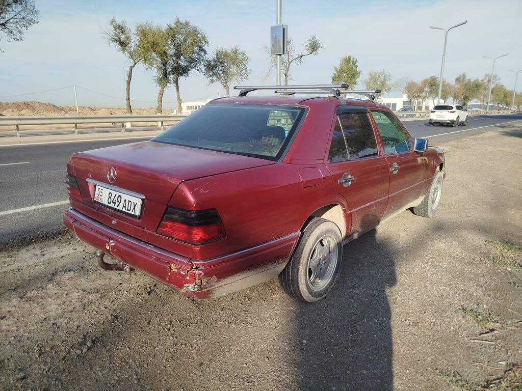 Mercedes-Benz W124: 1996 г., Седан: фото 3