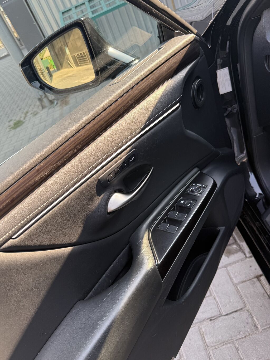 Lexus ES: 2019 г., 2.5 л, Автомат, Гибрид, Седан: фото 7