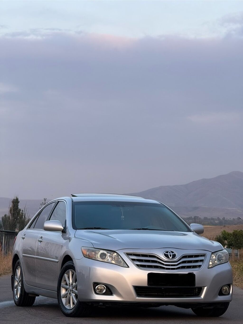 Toyota Camry: 2011 г., 2.5 л, Автомат, Бензин, Седан: фото 1