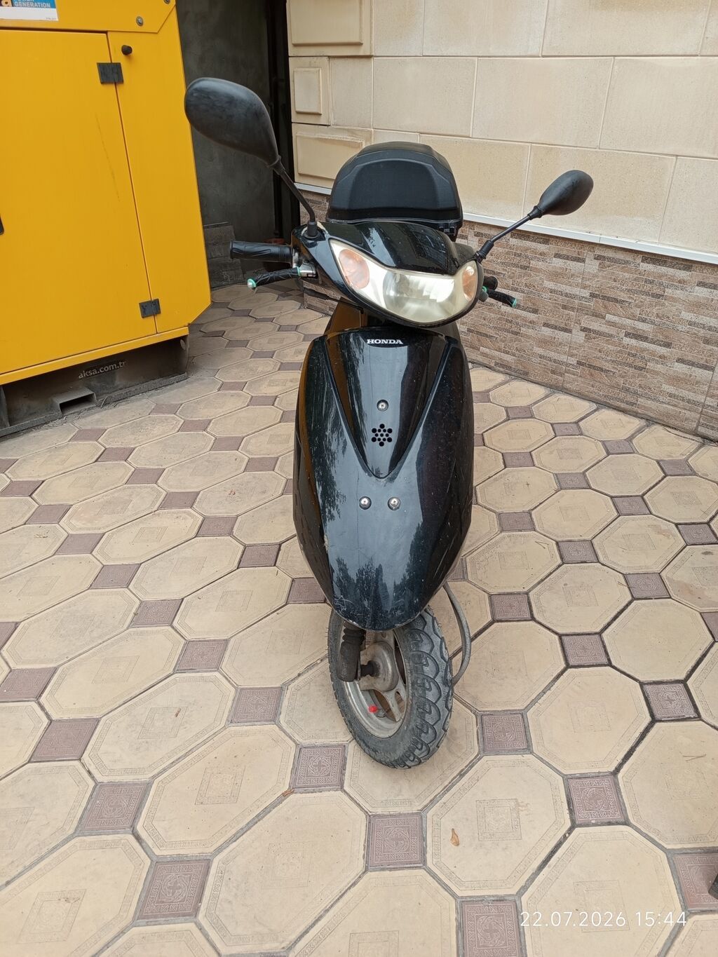 Продаю Хонда Дио AF 62, 4 T(тактный)/49 см³, черный, с вместительным: фото 5