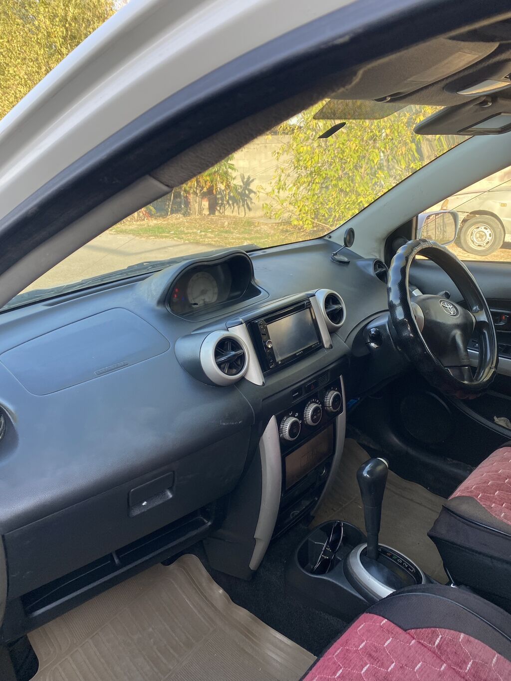 Toyota Ist: 2003 г., 1.5 л, Автомат, Бензин, Хэтчбэк: фото 7