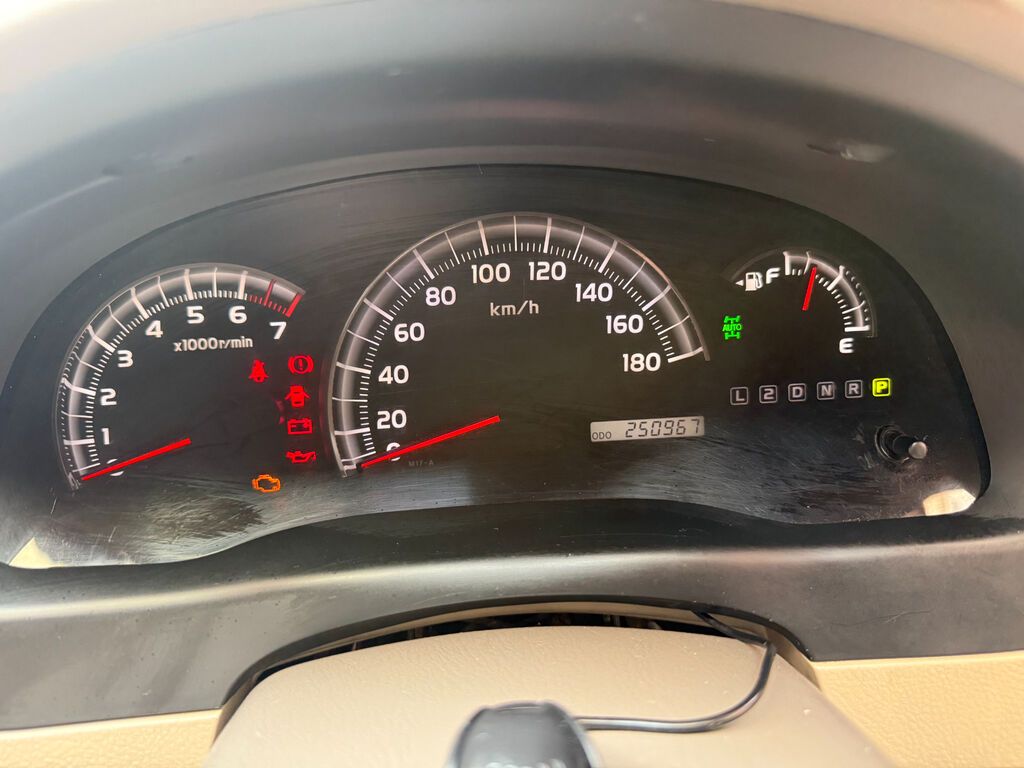 Toyota Ipsum: 2003 г., 2.4 л, Газ, Минивэн: фото 8