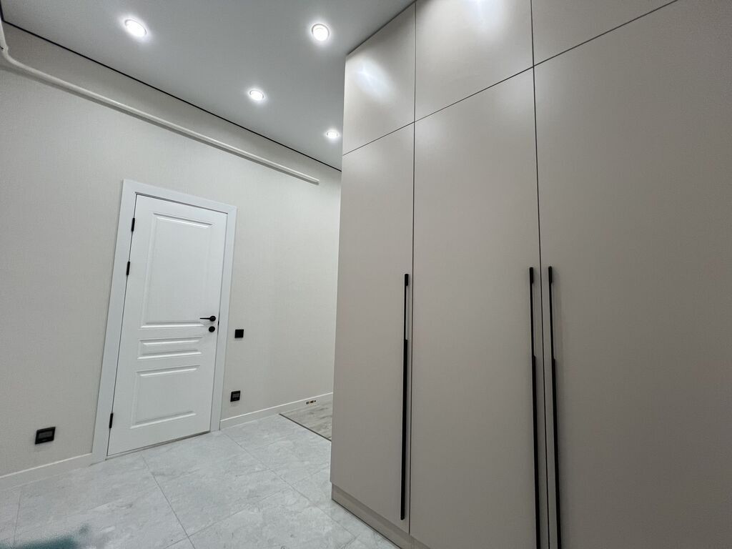 2 комнаты, 56 м², Аламедин-1 мкр Индивидуалка, 4 этаж, Дизайнерский ремонт: фото 4
