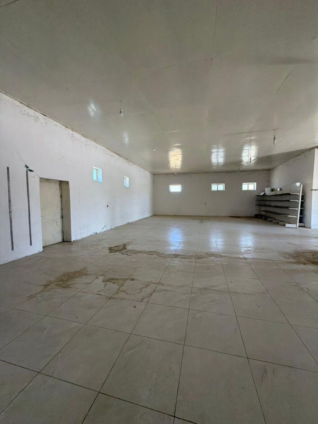 Bakı-Qazax magistralında TƏCİLİ! Sənədli, yol kənarı 286 m² universal