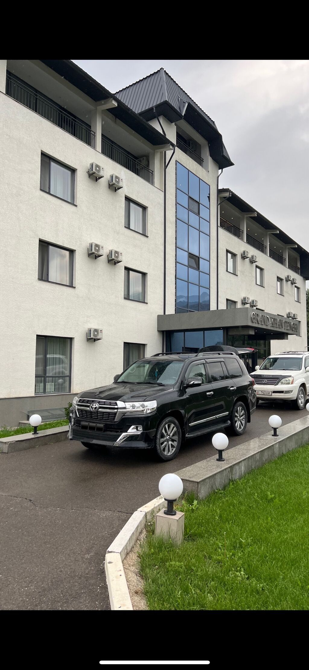 Сдаю Toyota Land Cruiser для кортежа, С водителем, Внедорожник — фото 3