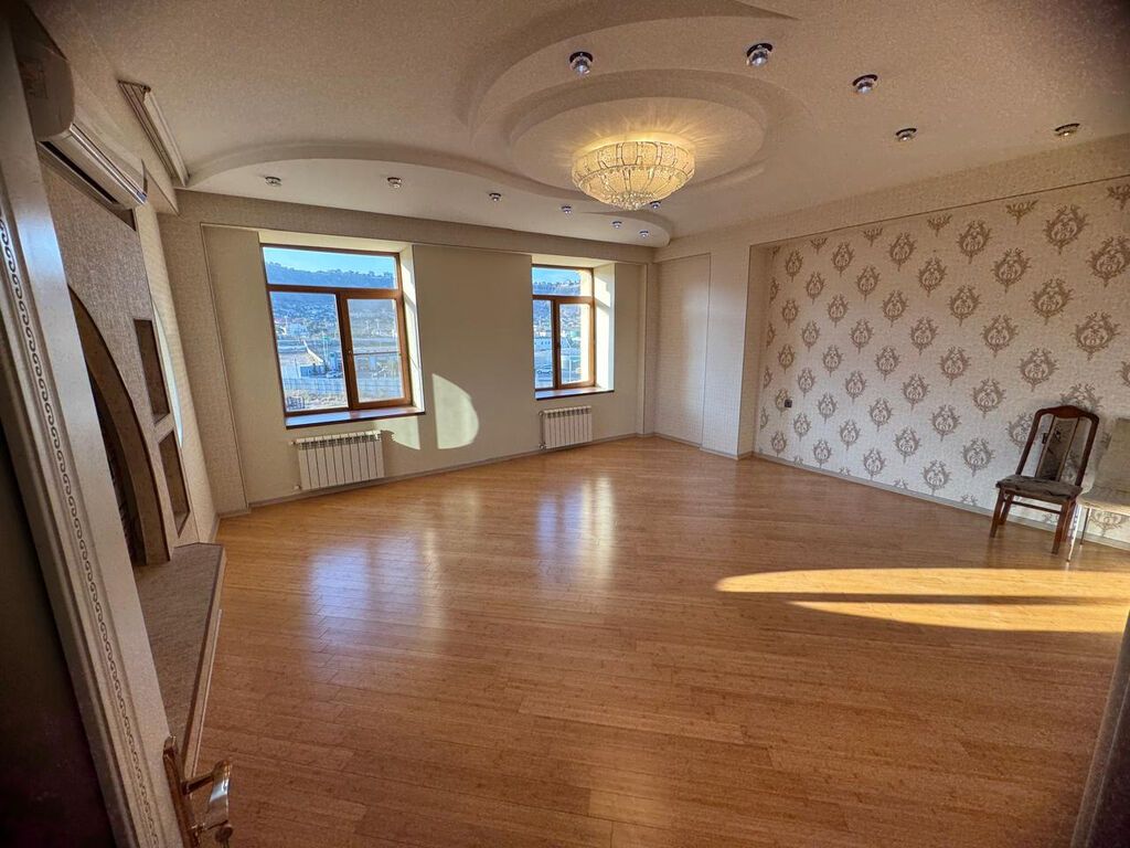 3 otaqlı, Yeni tikili, 115 kv. m