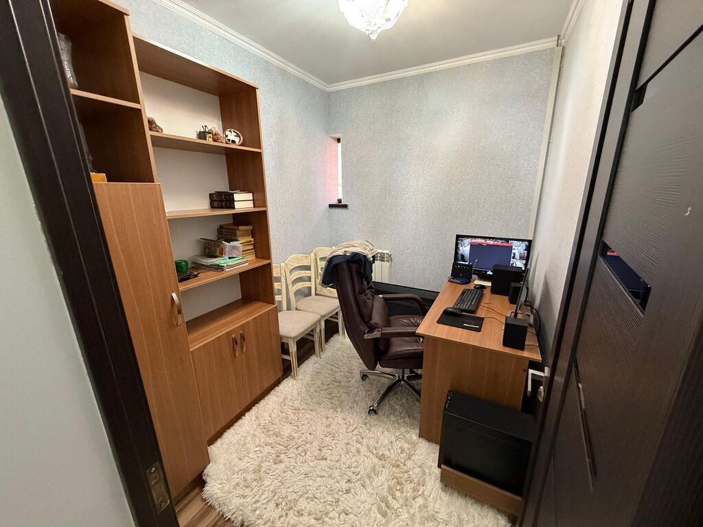 4 комнаты, 97 м², 4 соток, Бишкек, Собственник