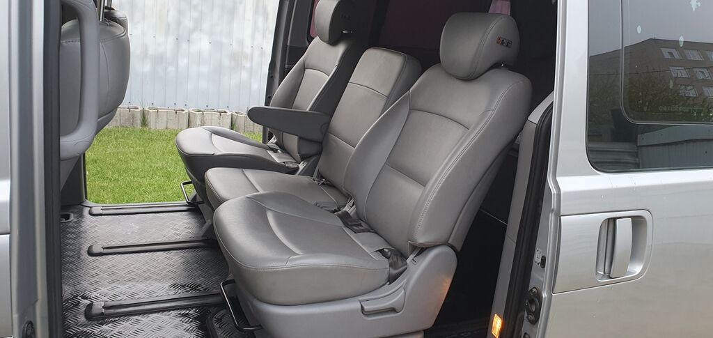 Hyundai Starex: 2019 г., 2.5 л, Автомат, Дизель, Минивэн: фото 4
