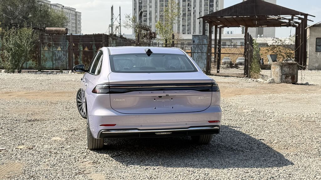 Geely Galaxy A7. Автомобиль вошел в книгу рекордов Гинеса, больше: фото 6