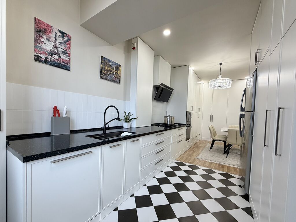 4 комнаты, 120 м², Золотой квадрат Элитка, 8 этаж, Евроремонт: фото 4