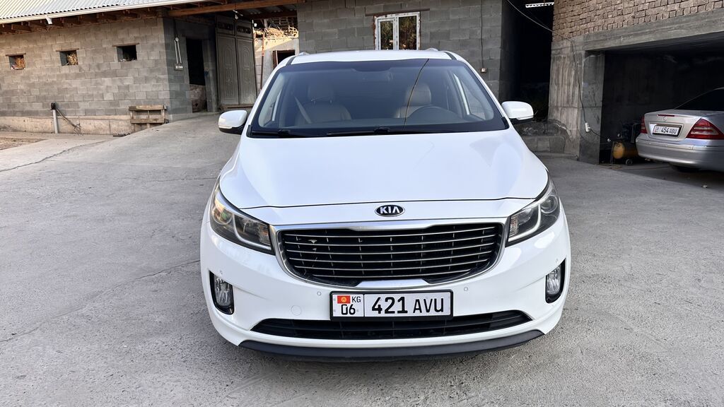 Kia Carnival