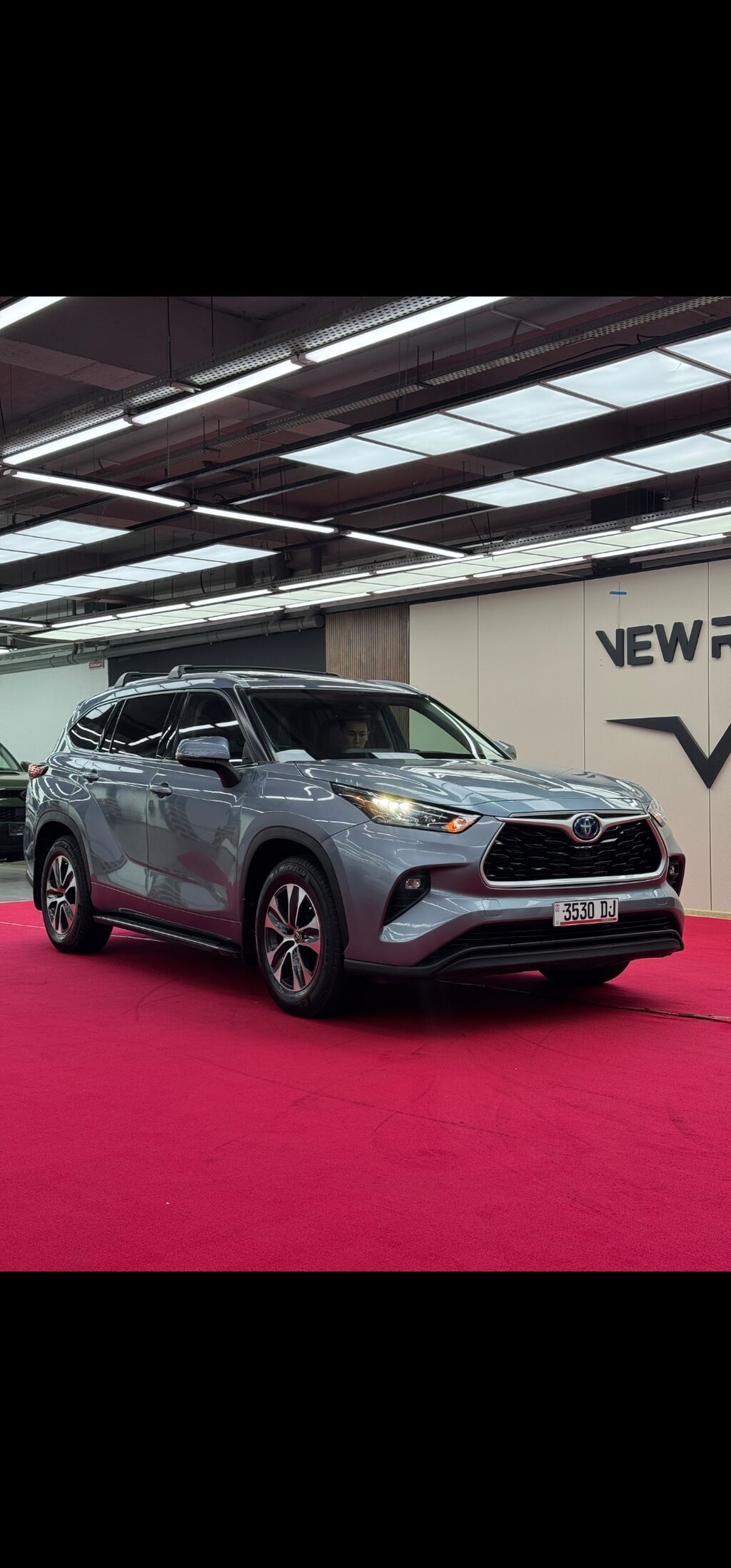 Toyota Highlander: 2022 г., 2.5 л, Автомат, Гибрид, Кроссовер: фото 3