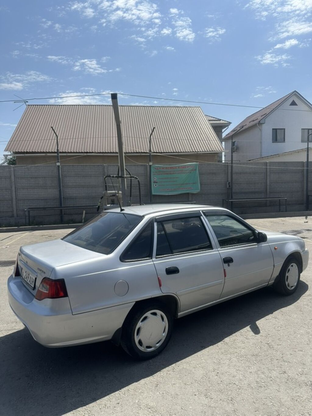 Daewoo Nexia: 2011 г., 1.5 л, Механика, Бензин, Седан: фото 5
