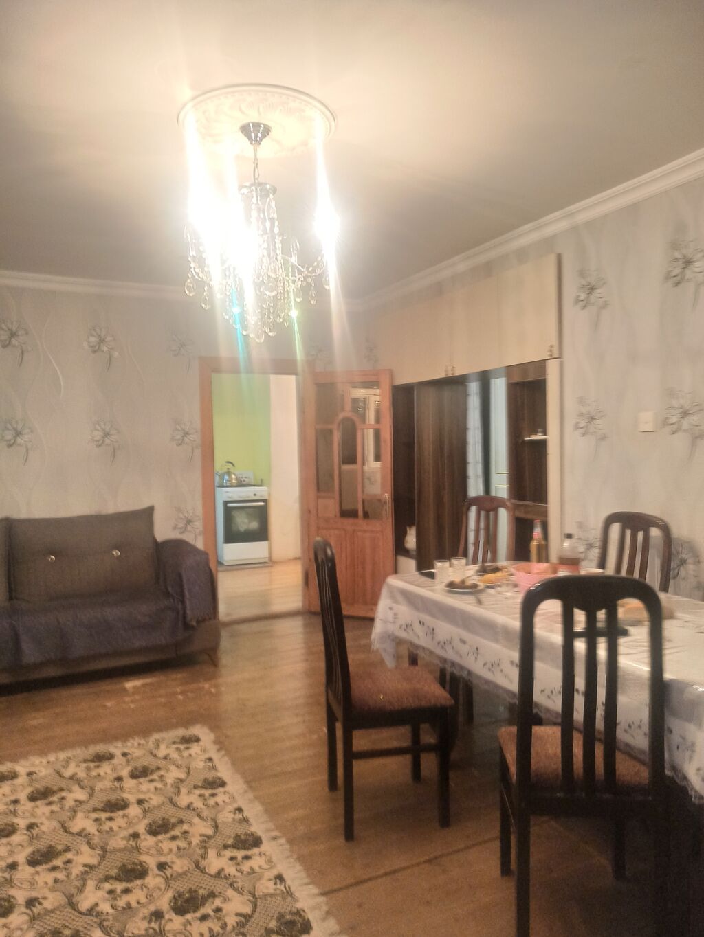Sumqayıt, 3 otaqlı, Köhnə tikili, 85 kv. m