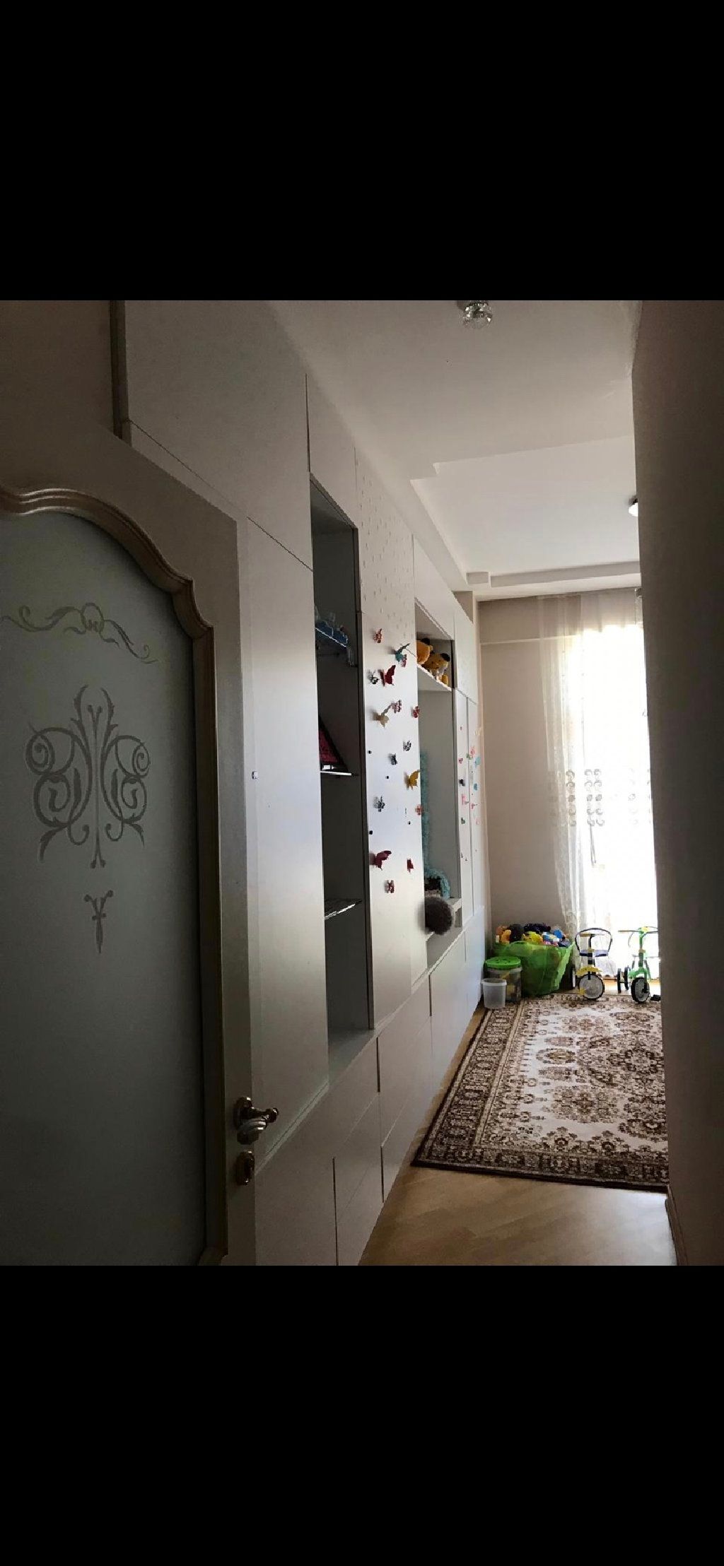 3 otaqlı, Yeni tikili, m. 8 Noyabr, 111 kv. m