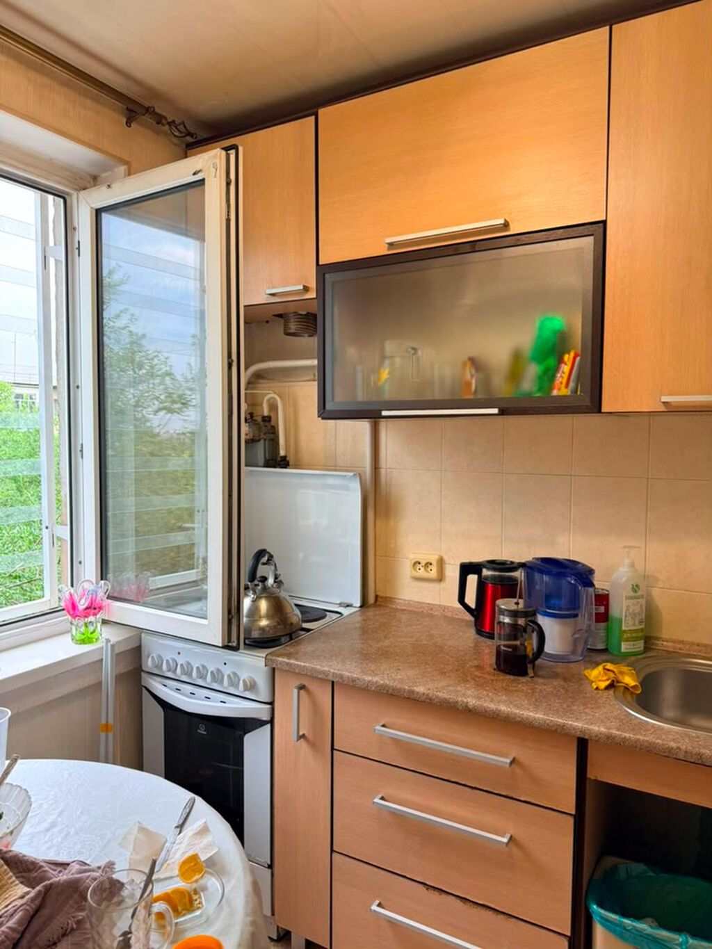 Продам 3-комн. квартиру, 10 мкр, 58 м²: фото 2