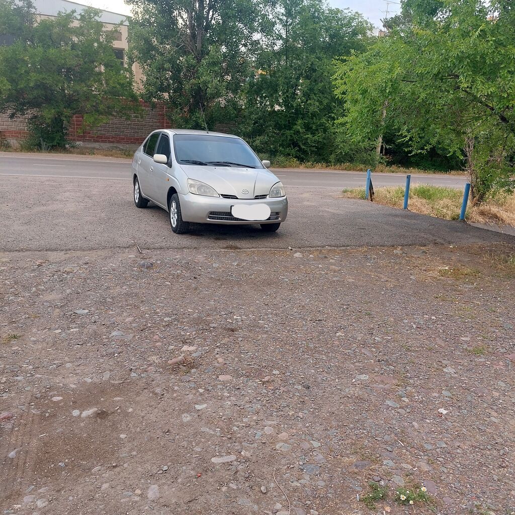 Toyota Prius: 2001 г., Гибрид, Лифтбек: фото 6
