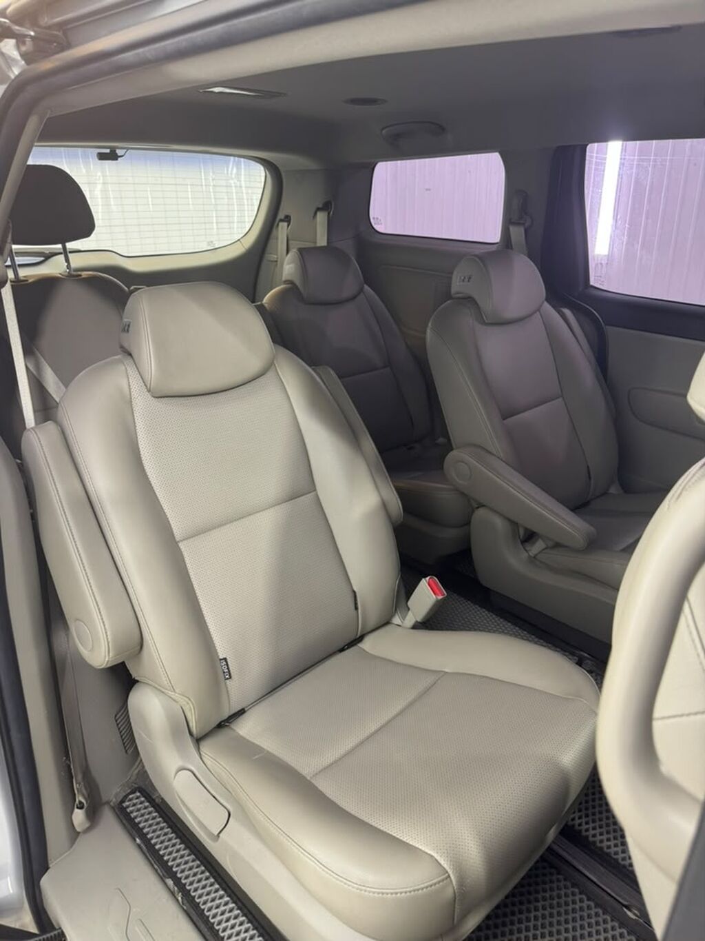 Kia Carnival: 2019 г., 2.2 л, Автомат, Дизель, Минивэн: фото 8