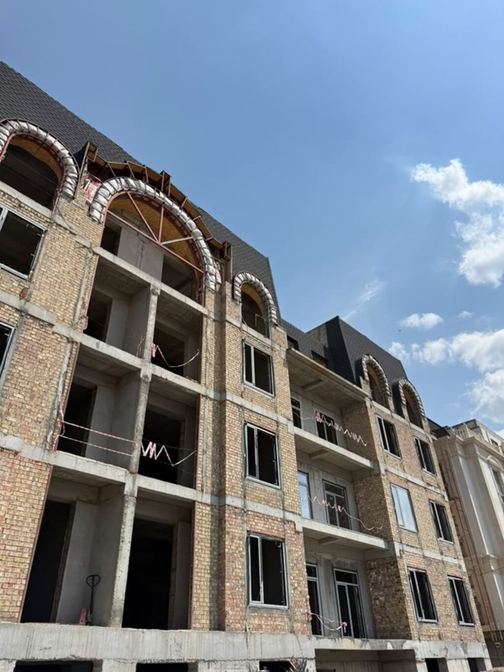 3 комнаты, 129 м², Элитка, 4 этаж, ПСО (под самоотделку): фото 5