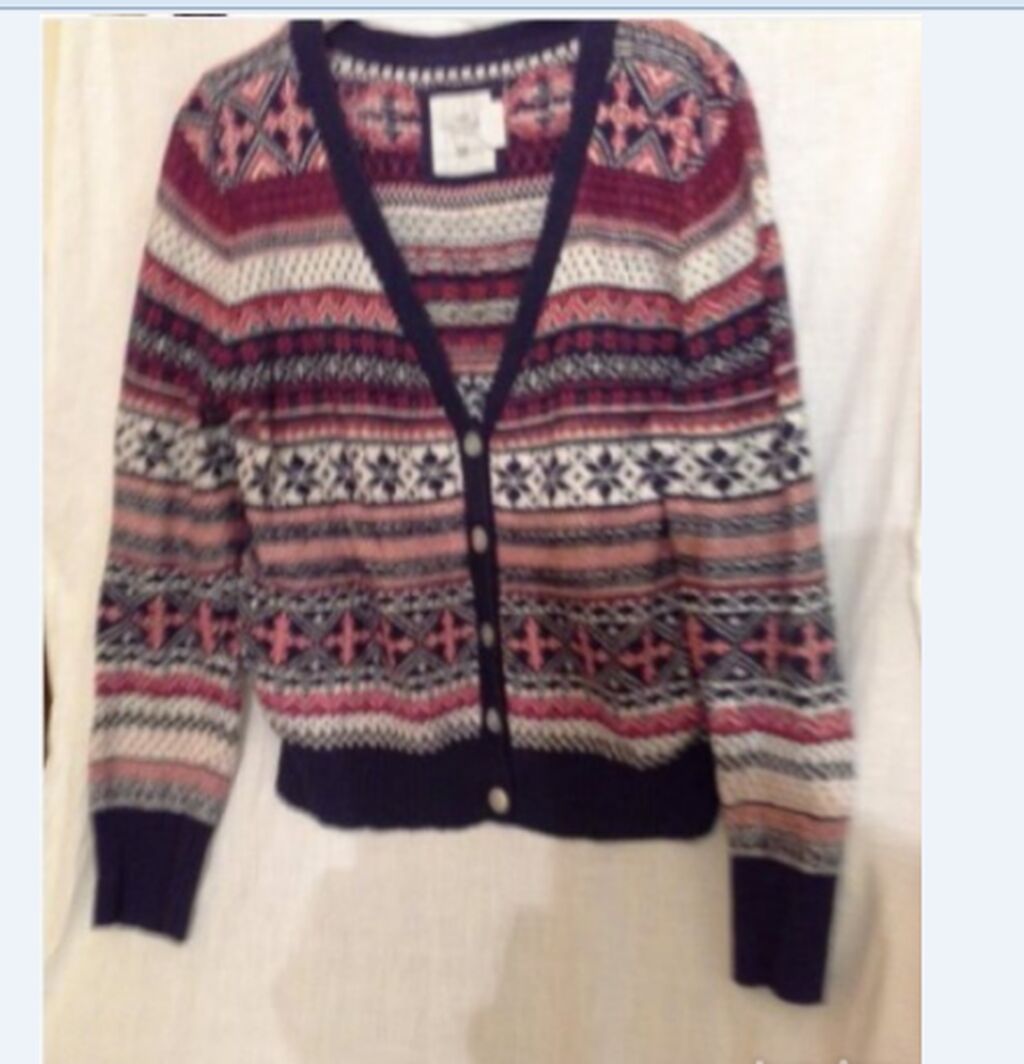 Džemperi, kardigani: Brendiran, veličina XL, kvalitetna izrada. ramena 43cm, dužina 57 — 1