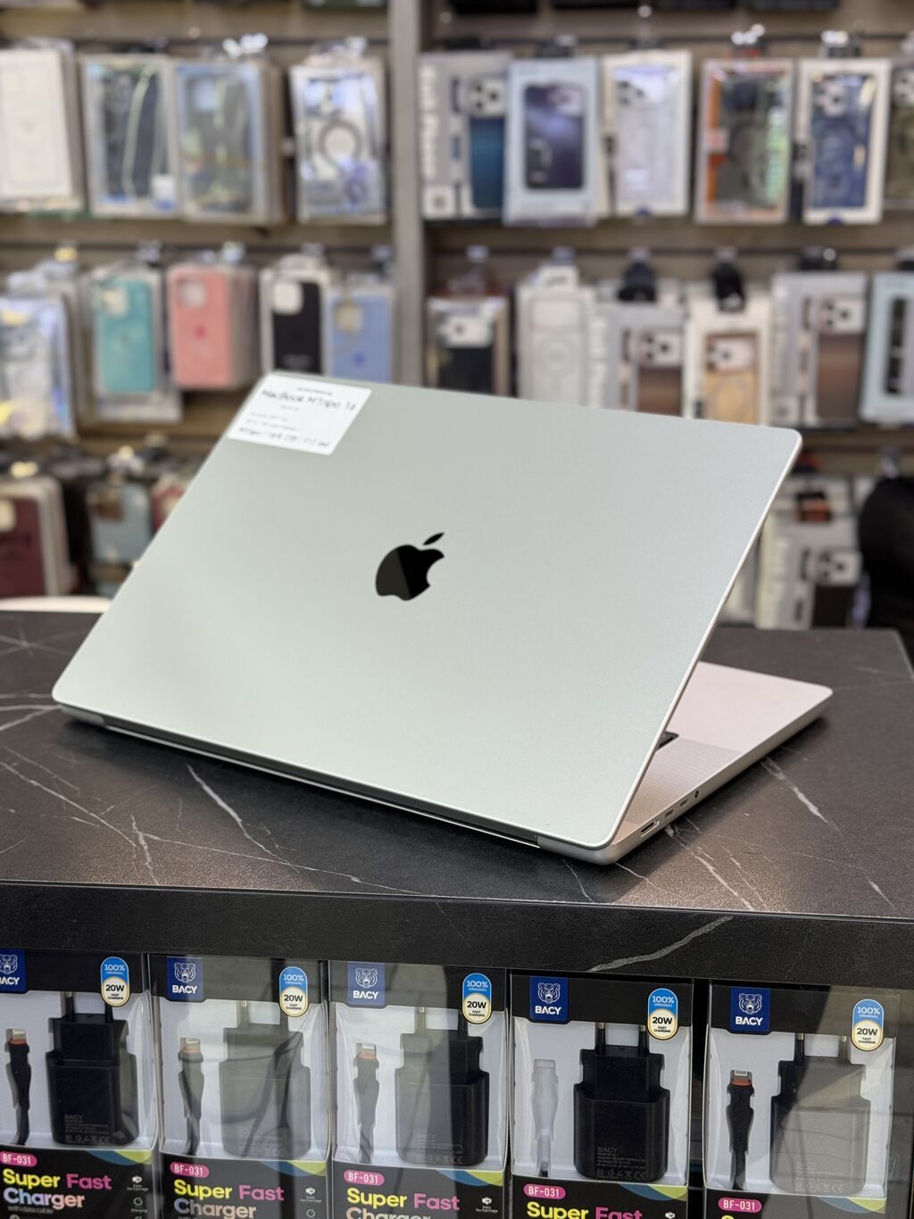 MacBook Pro 16 2021, M1 Pro, 16 ГБ, 512 ГБ: фото 2