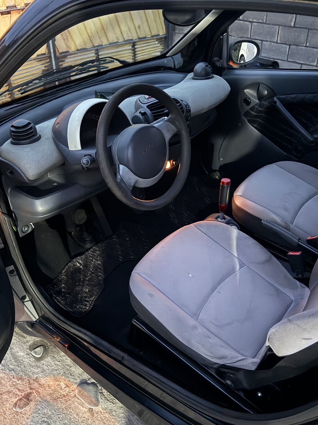 Smart Fortwo: 2003 г., 0.7 л, Автомат, Бензин, Хэтчбэк: фото 6