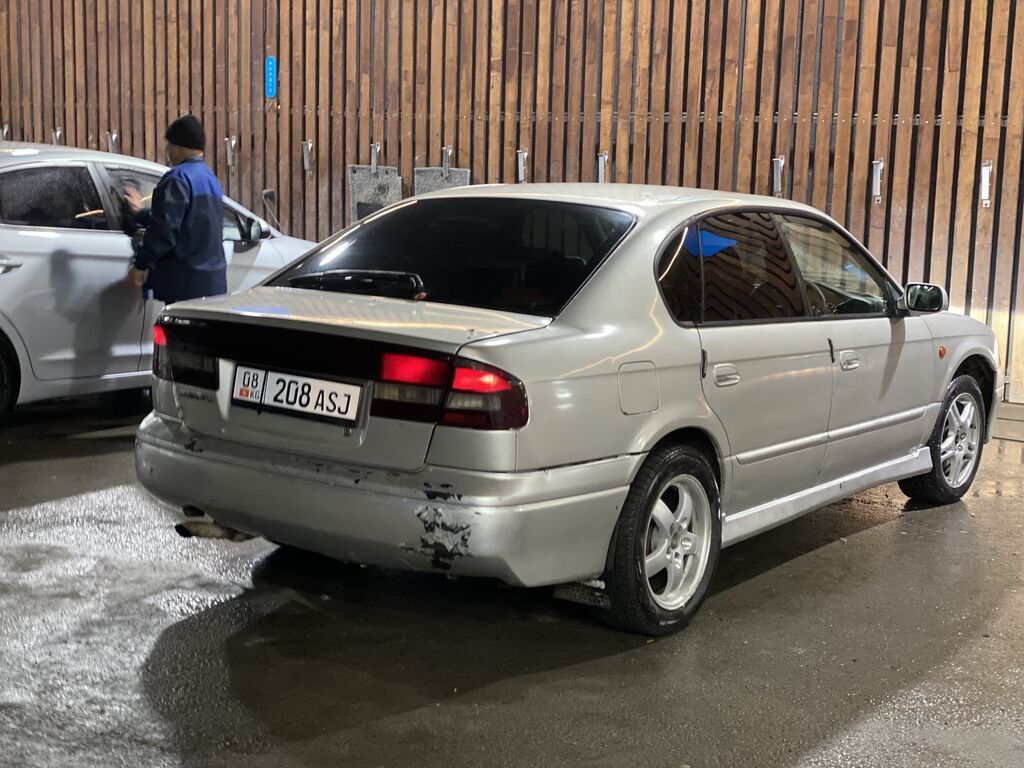 Subaru Legacy: 2000 г., 2 л, Автомат, Газ, Седан: фото 6