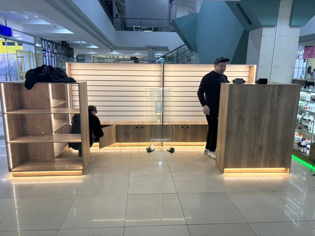 Продается островок без места и без товара, можно поставить под разным