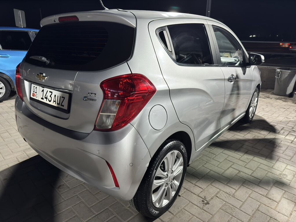 Chevrolet Spark: 2017 г., 1 л, Автомат, Бензин, Хэтчбэк: фото 7